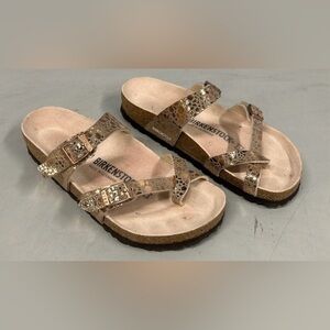 Birkenstocks Women's Tan Sandals - Size L6 NWOT, no box